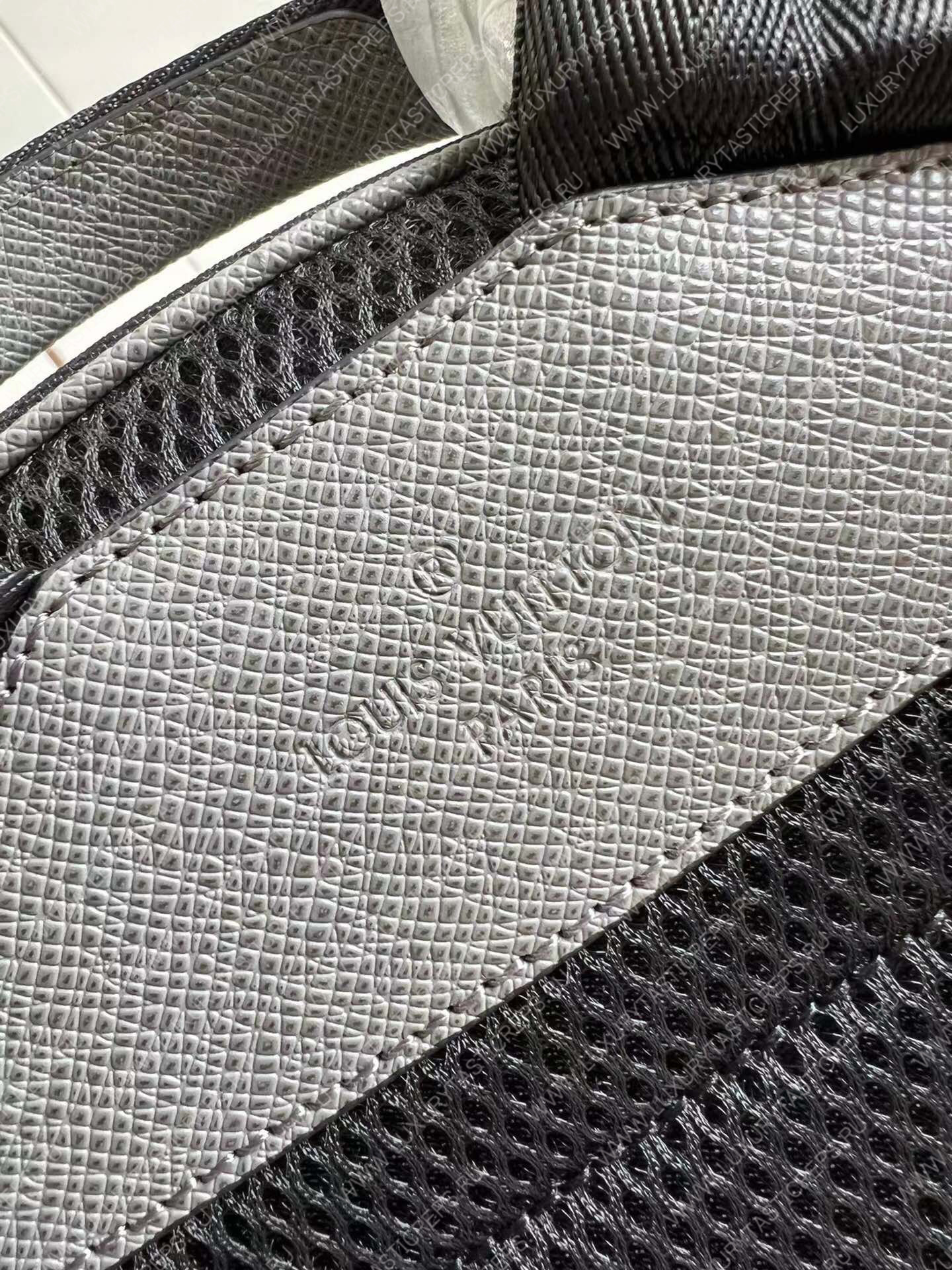 l**is V*t*n adrian backpack gray m30857