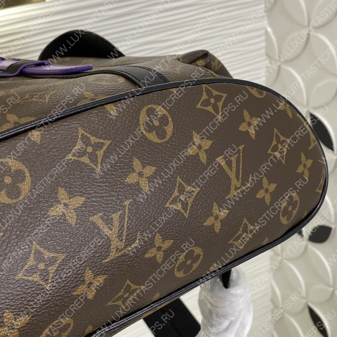 l**is V*t*n christopher pm brown m43735