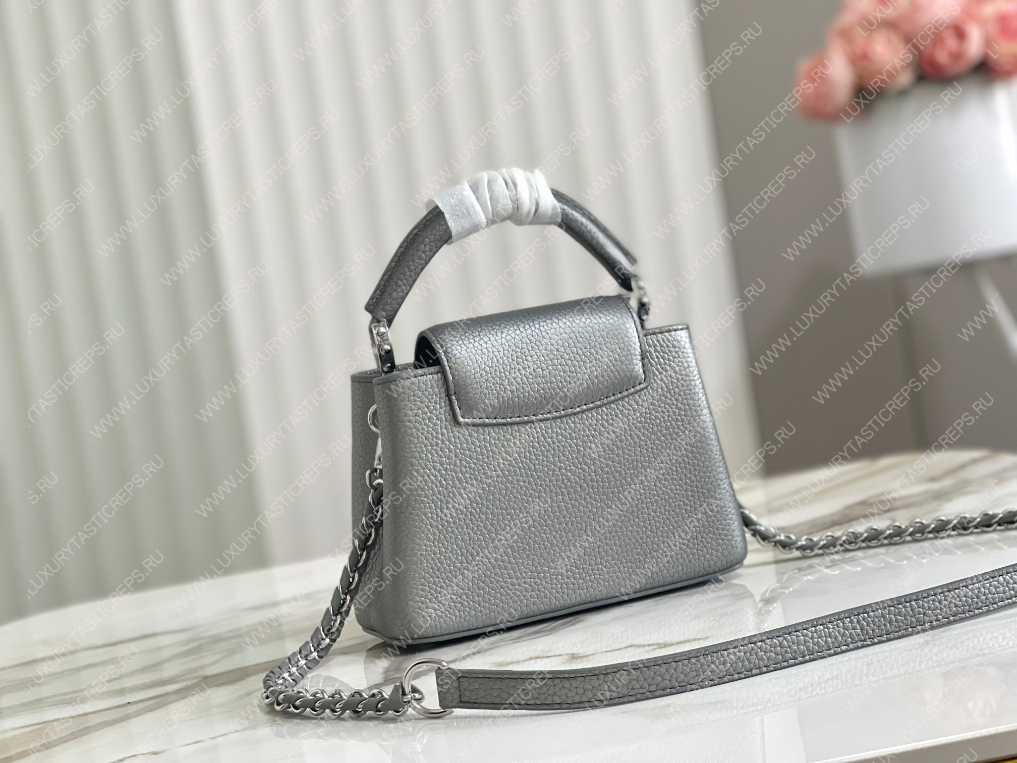 l**is V*t*n capucines bb etain metallic gray m21102