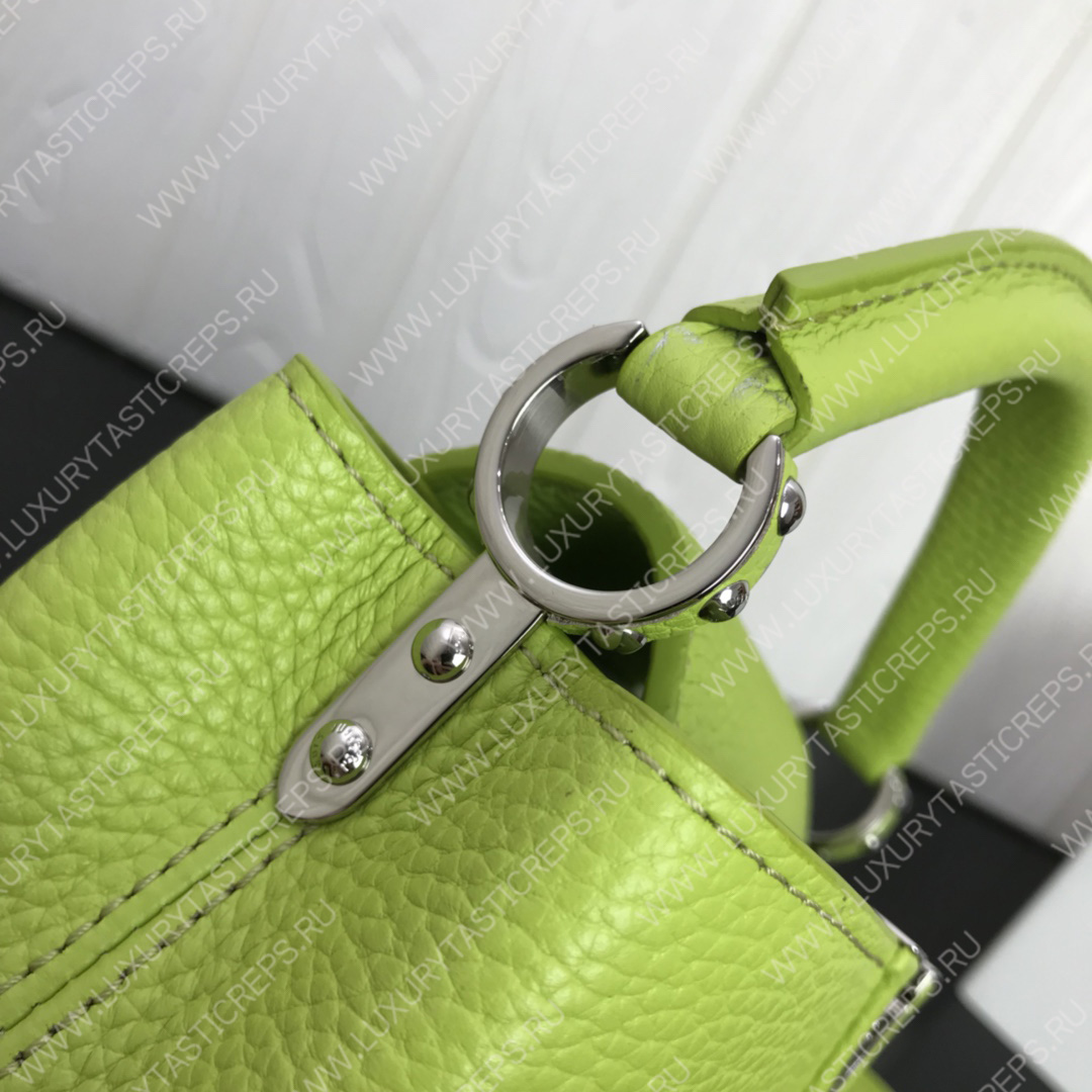 l**is V*t*n capucines mini parrot green m56071