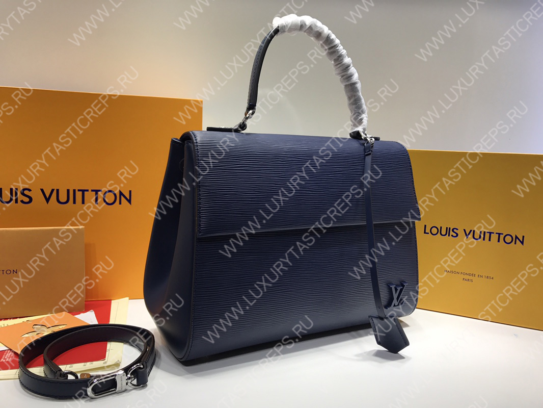l**is V*t*n cluny bb navy blue m41312