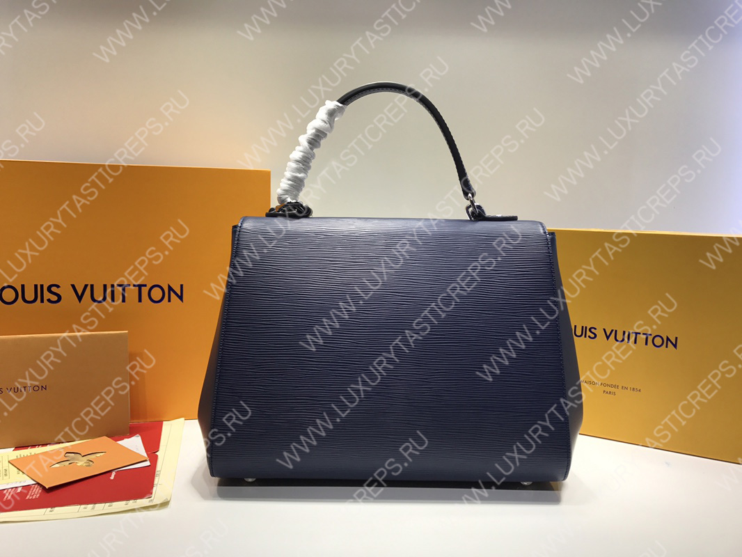 l**is V*t*n cluny bb navy blue m41312