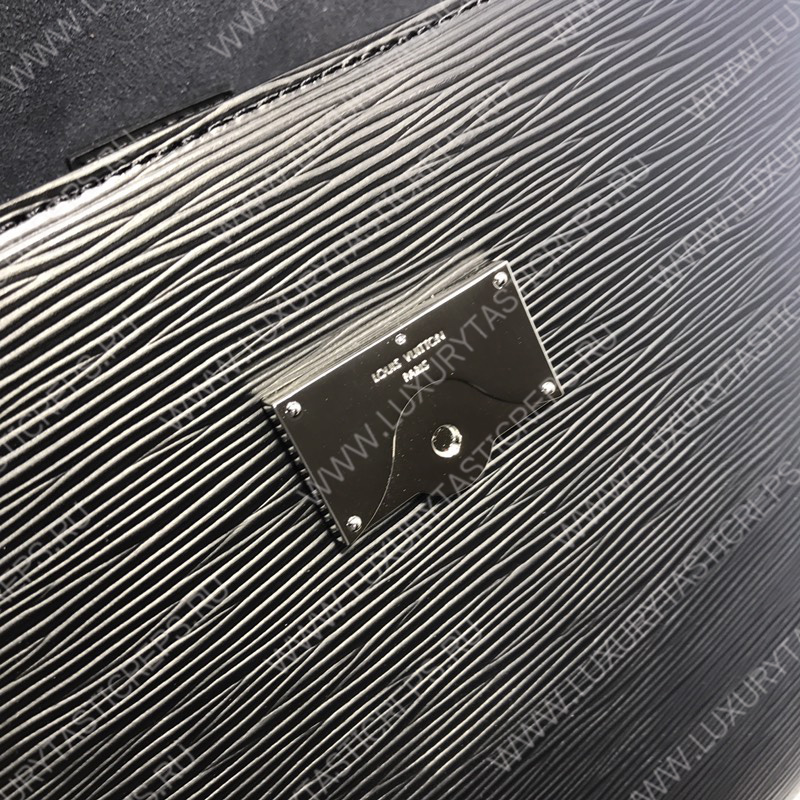 l**is V*t*n cluny bb black m41312