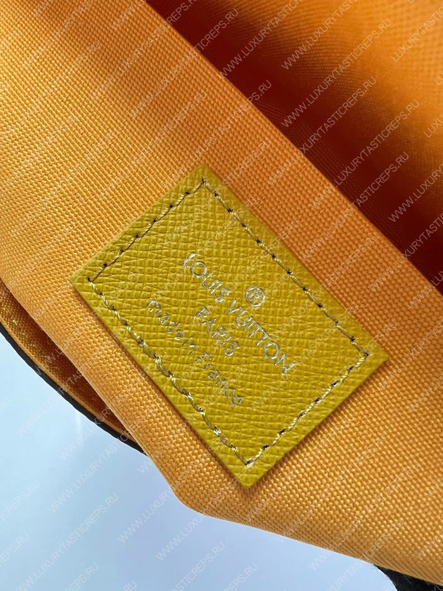 l**is V*t*n fÉlicie pochette yellow m81762