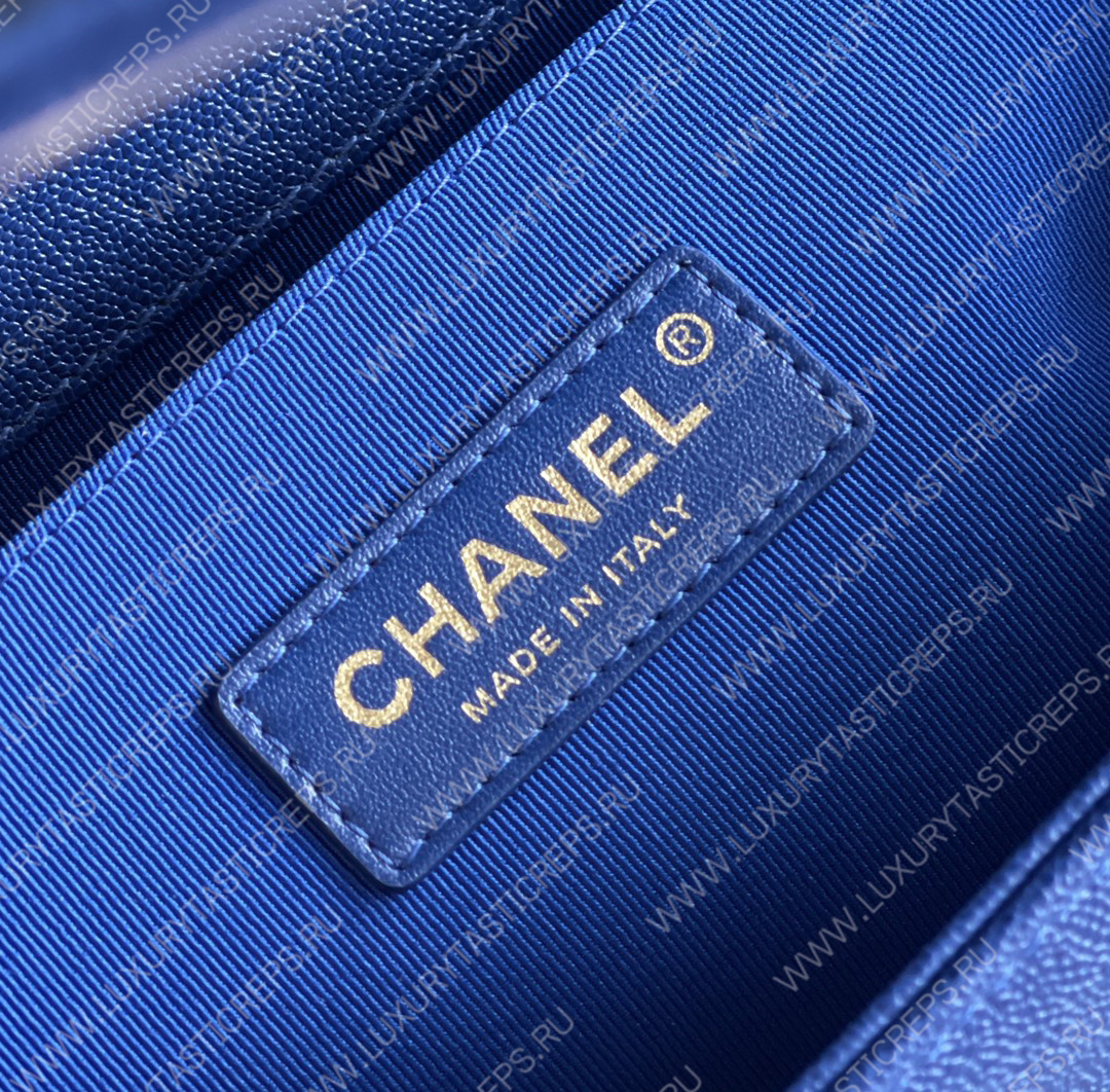 Ch*el boy flap bag chevron caviar old medium a67085 blue