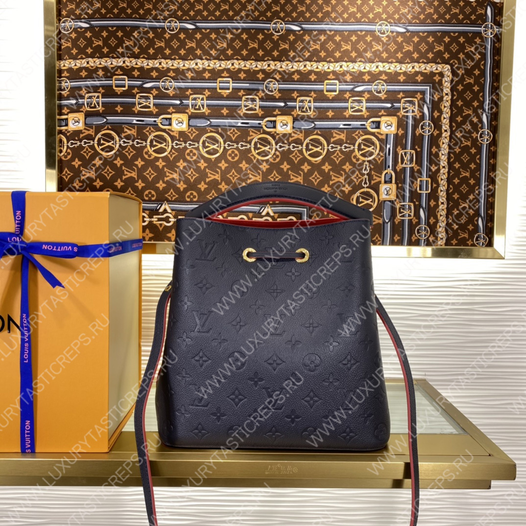 l**is V*t*n nÉonoÉ mm navy blue and red m45306