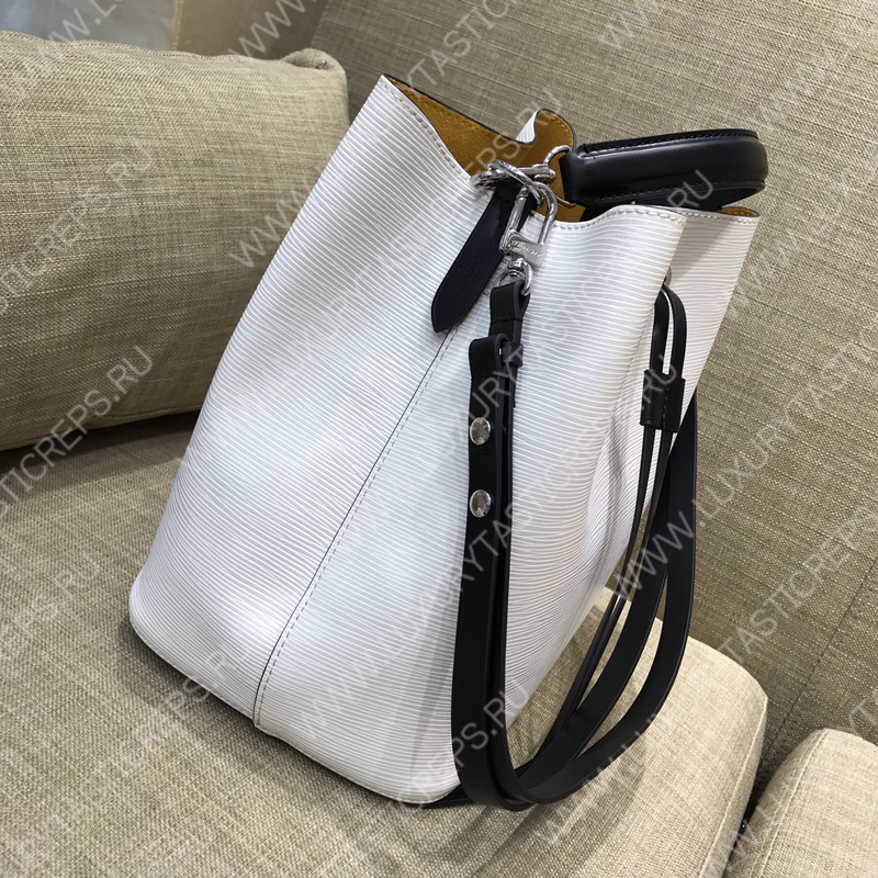 l**is V*t*n nÉonoÉ mm white m54367