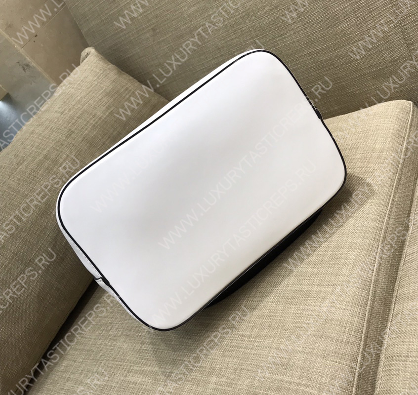 l**is V*t*n nÉonoÉ mm white m54367