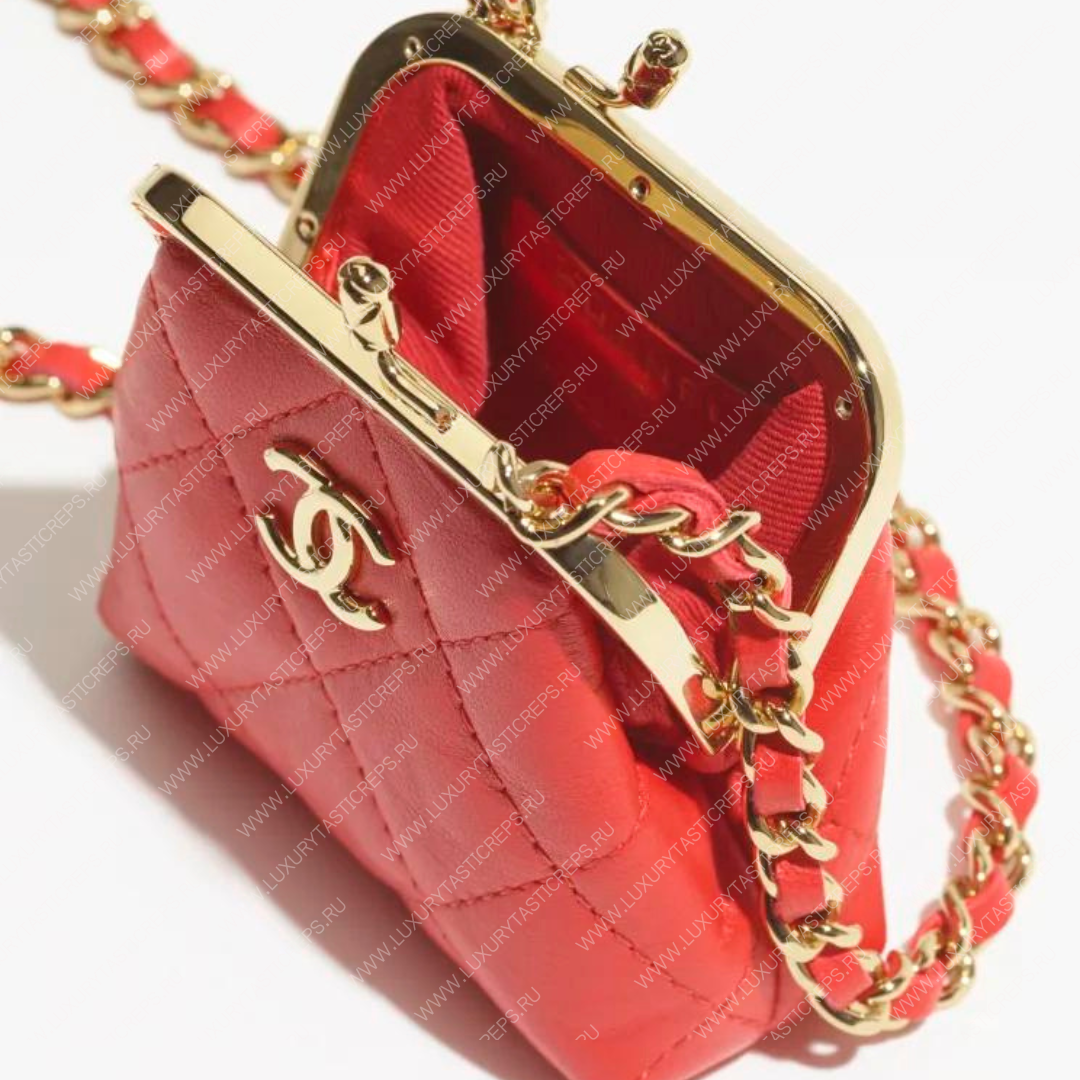 Ch*el clutch with chain red ap3123