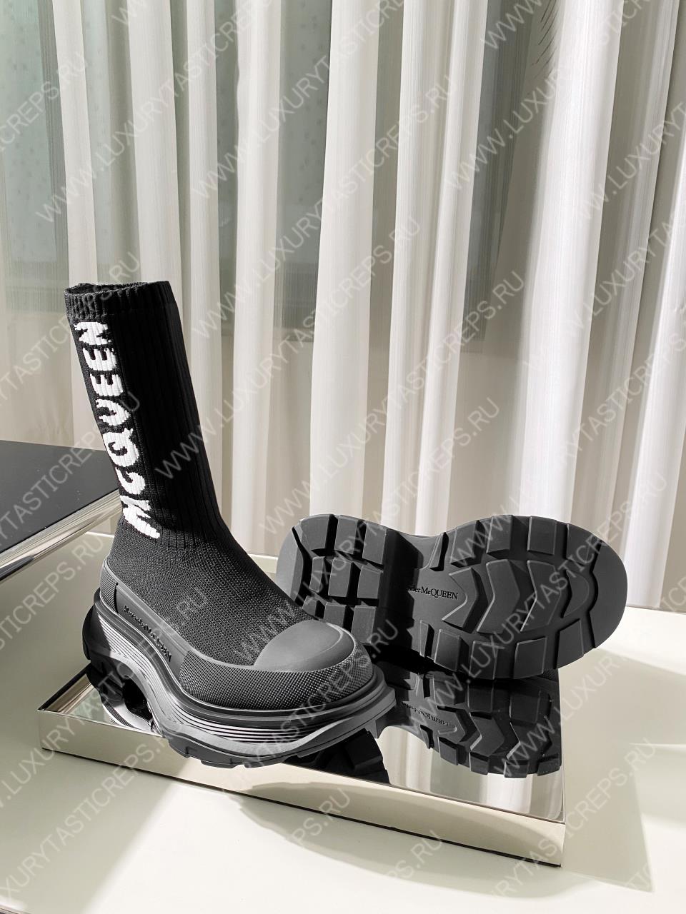 ALEXANDER MCQUEEN GRAFFITI KNIT TREAD SLICK BOOT BLACK 705671W4TV19787