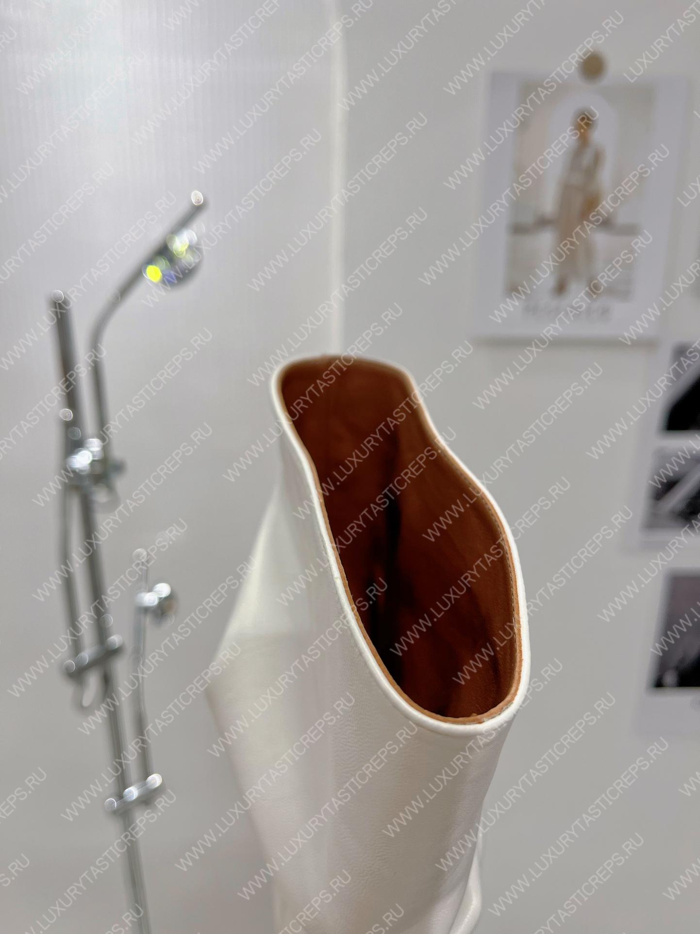 AMINA MUADDI JAHLEEL BOOTIE WHITE AM60004