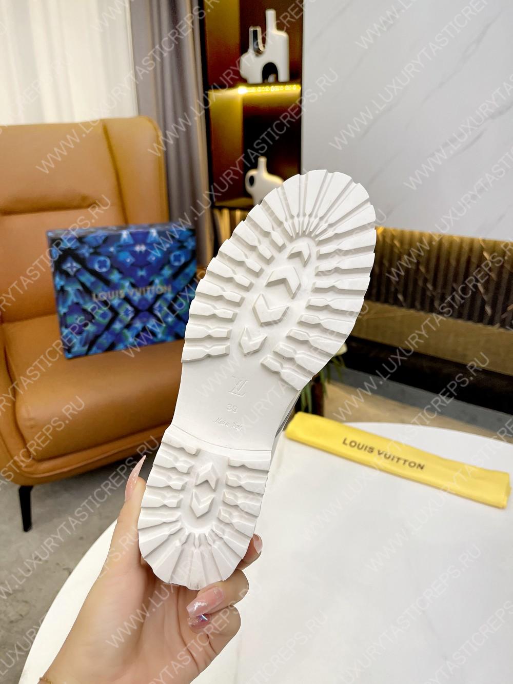 l**is V*t*n territory flat high ranger white 1aabca