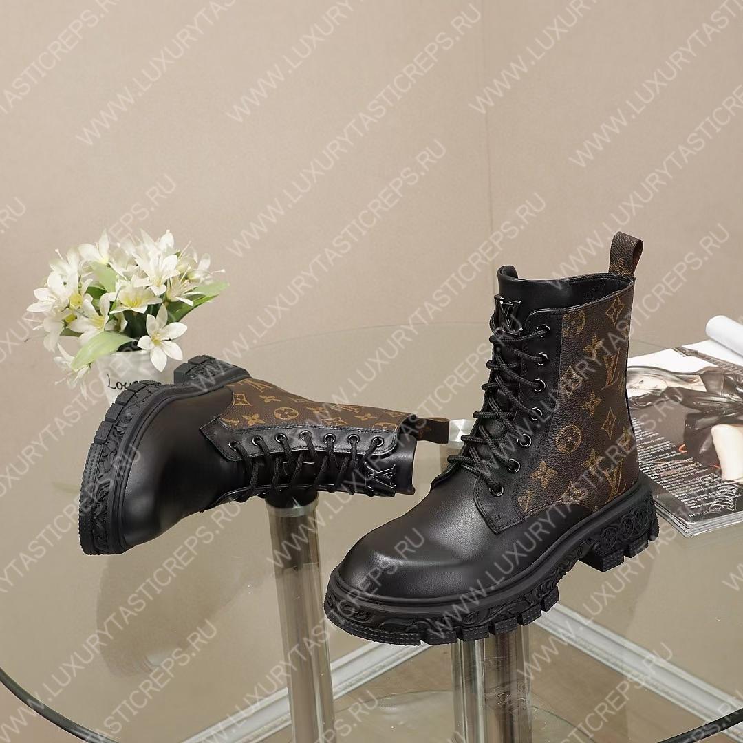 l**is V*t*n ranger ankle boot black & brown 1aantp