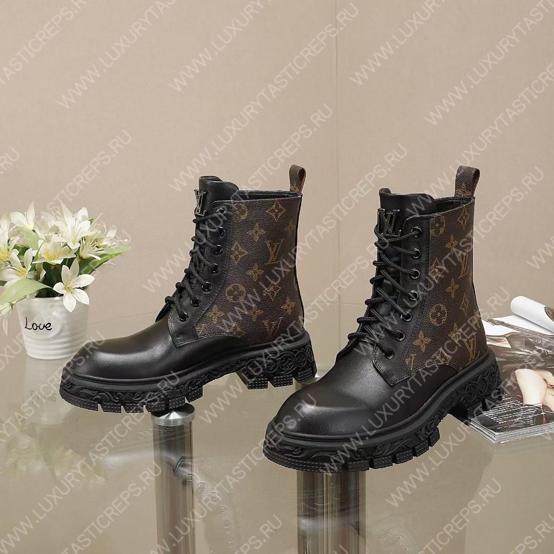 l**is V*t*n ranger ankle boot black & brown 1aantp