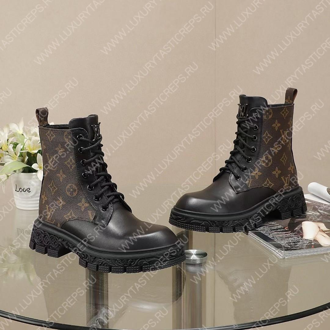 l**is V*t*n ranger ankle boot black & brown 1aantp