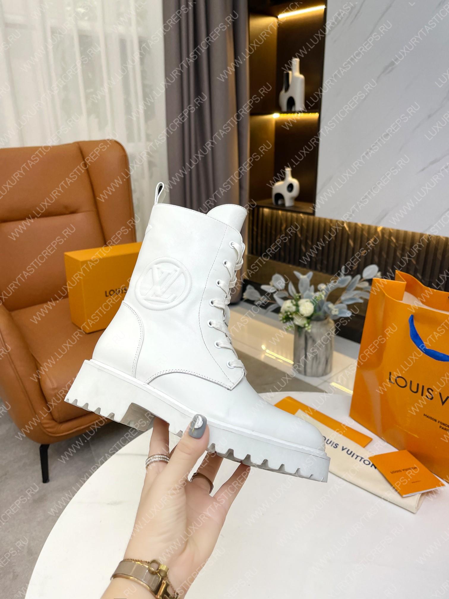 l**is V*t*n ranger ankle boots white 1a9fdj