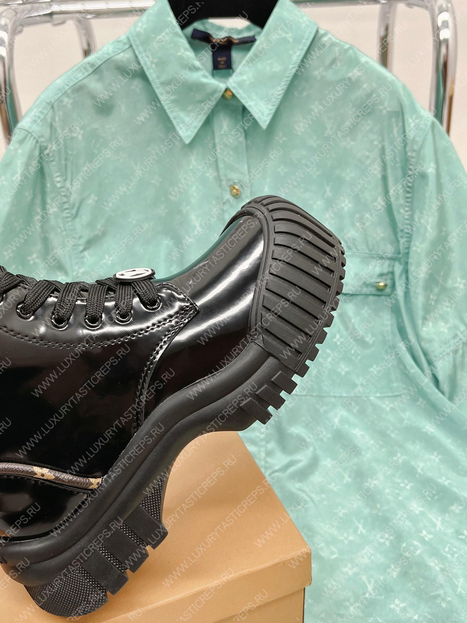 l**is V*t*n lace-up boots black 1aabc8