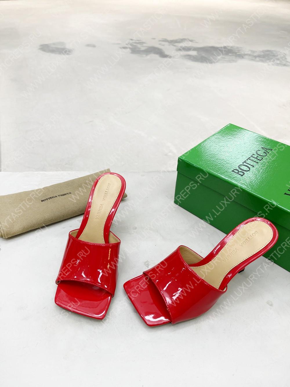 bo*te*ga Ve*ne*ta strech mule red 610538v