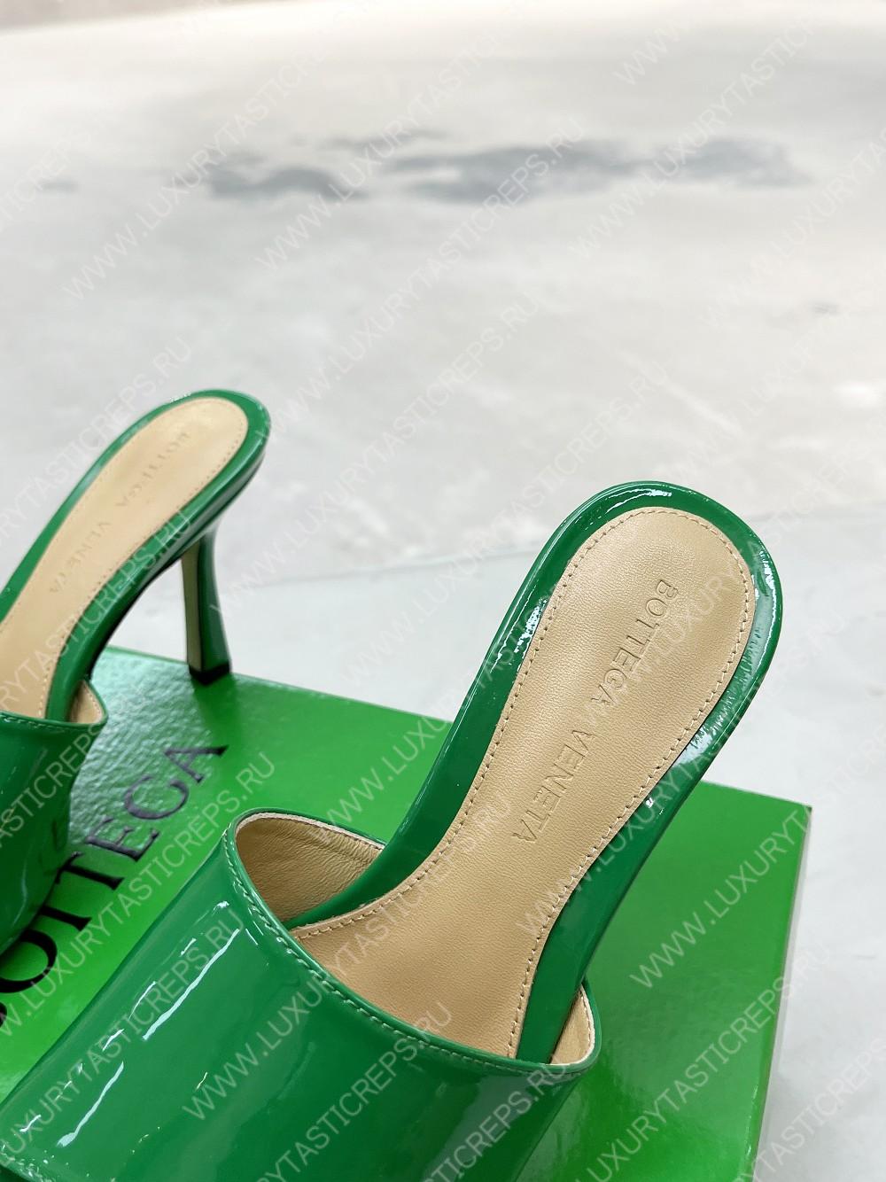 bo*te*ga Ve*ne*ta strech mule green 610538v