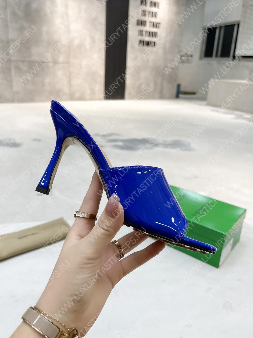 bo*te*ga Ve*ne*ta strech mule blue 610538v