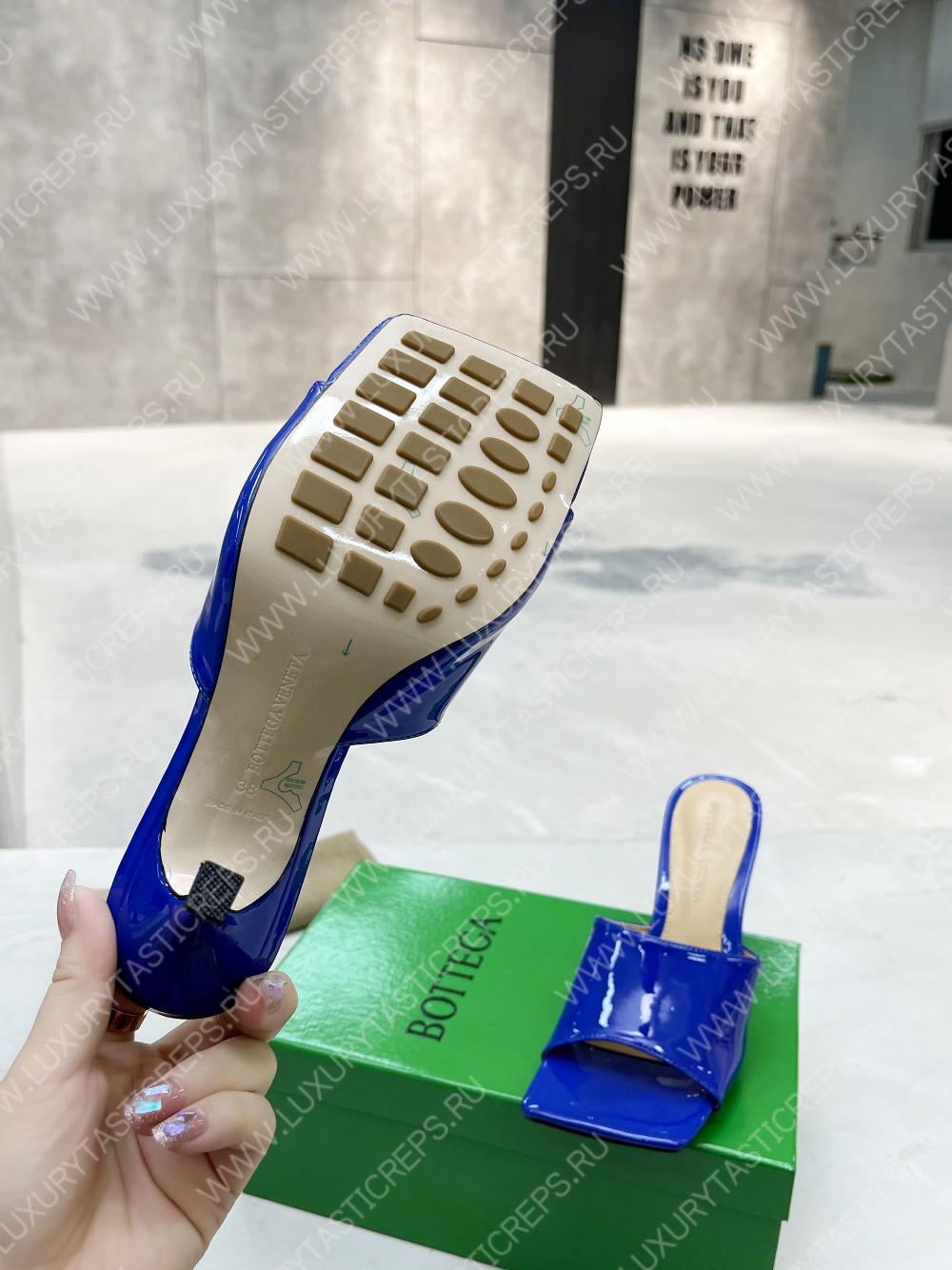 bo*te*ga Ve*ne*ta strech mule blue 610538v