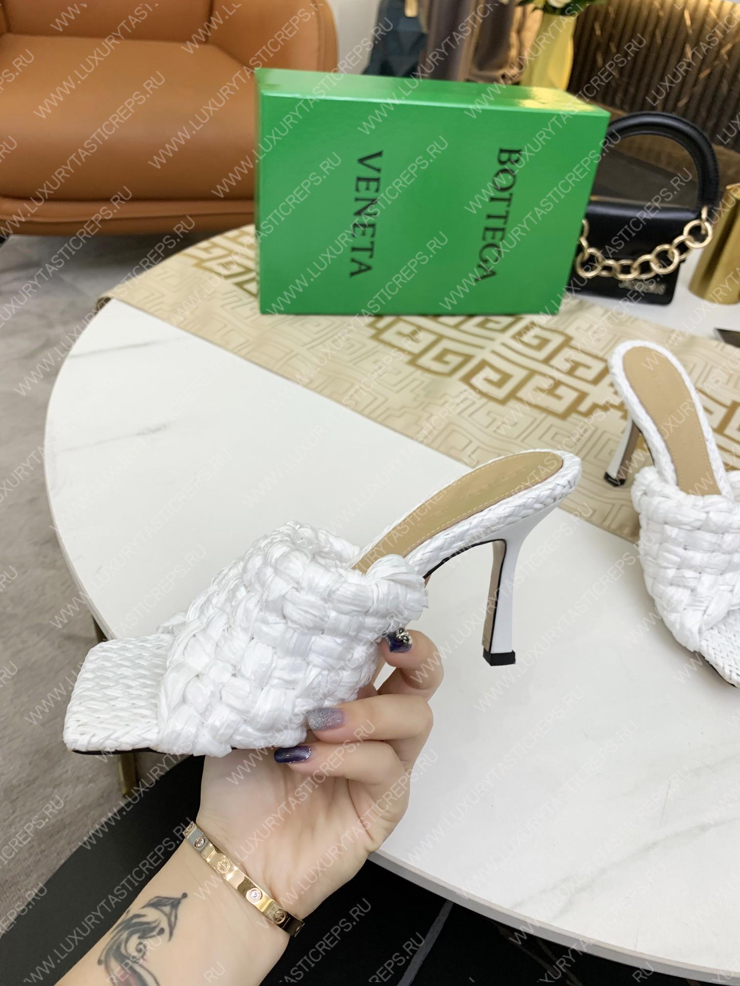 bo*te*ga Ve*ne*ta dot wave mules white 708882v