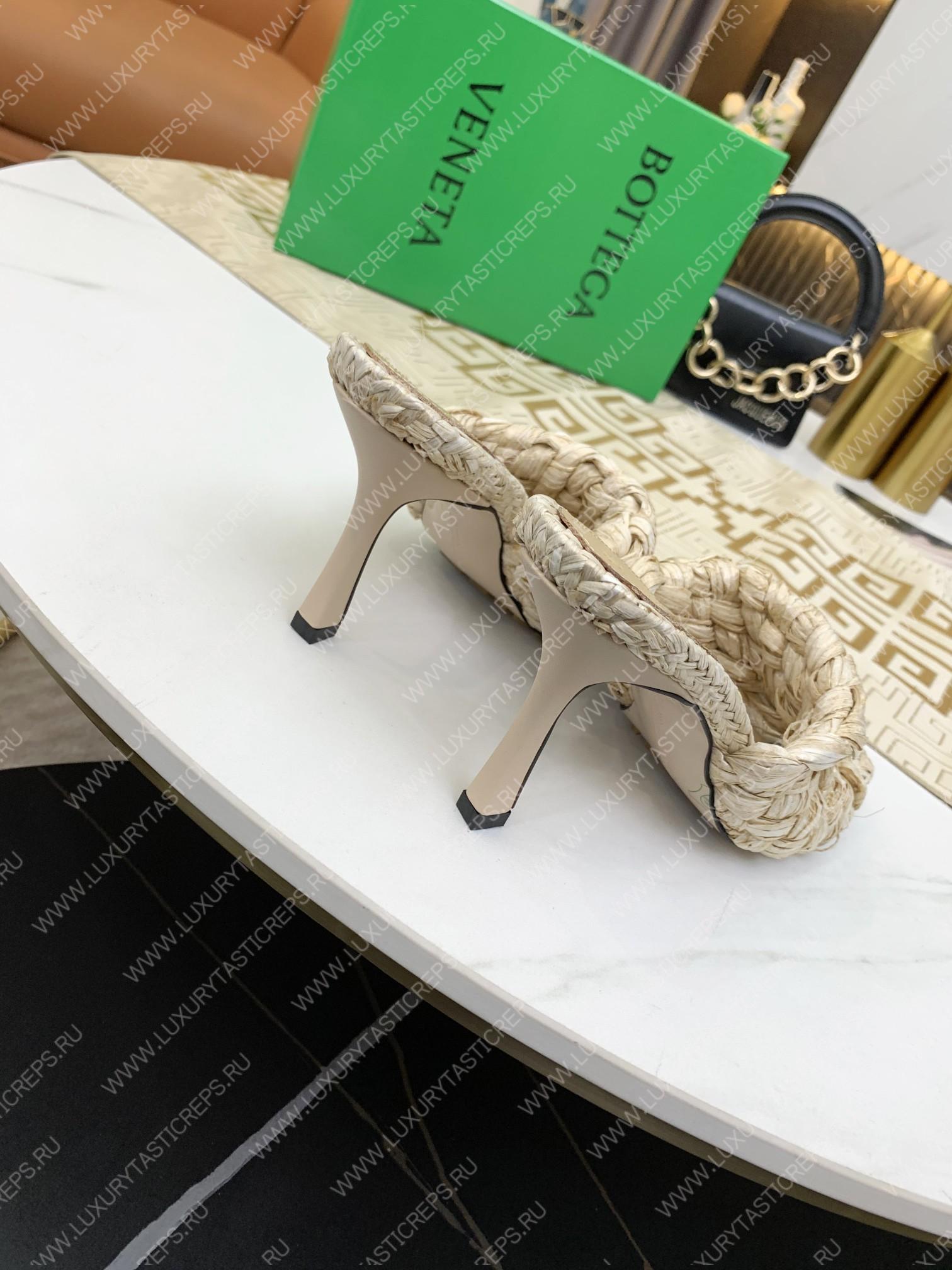 bo*te*ga Ve*ne*ta dot wave mules beige 708882v