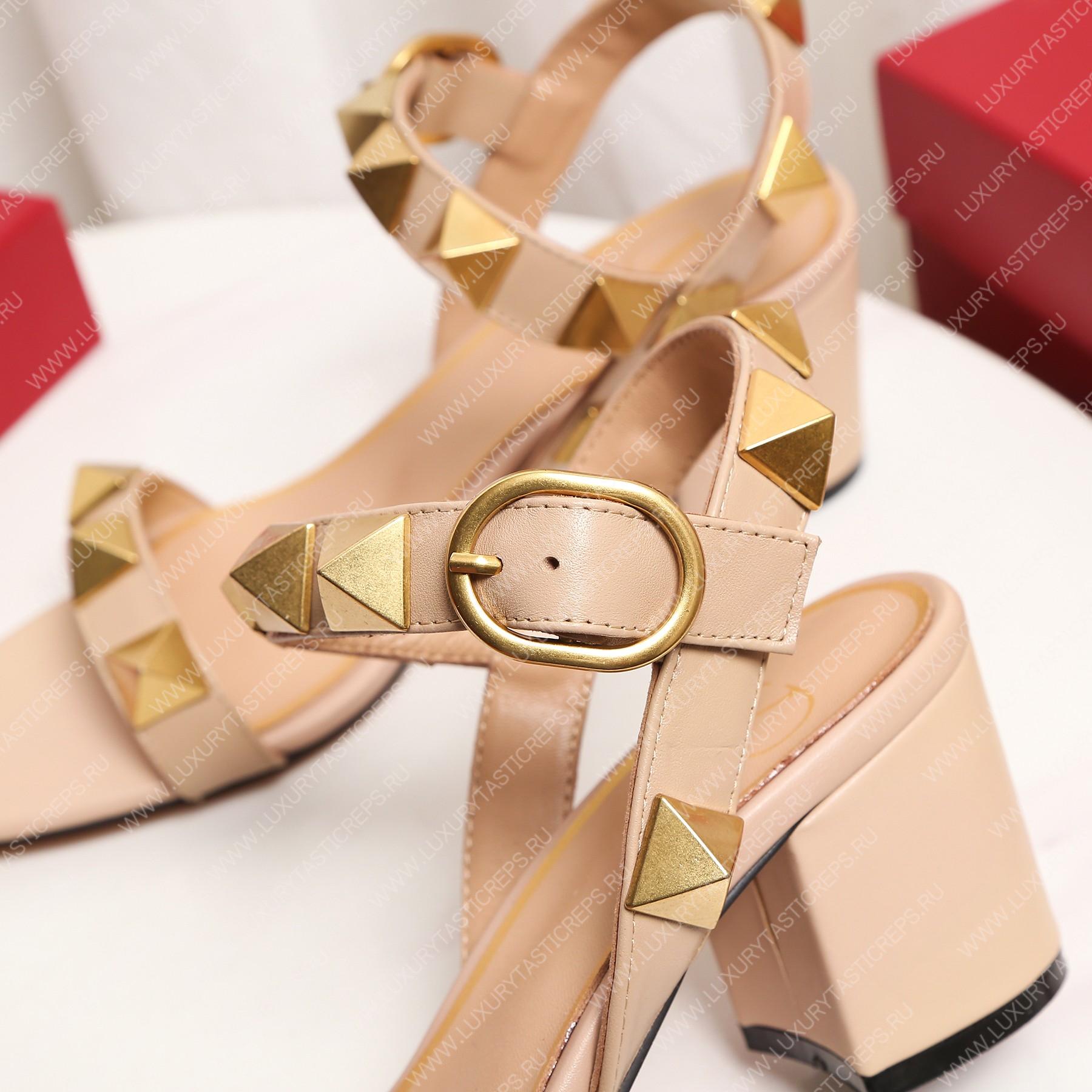 VALENTINO ROMAN STUD SANDAL ROSE CANNELLE WS0CR2ZWM