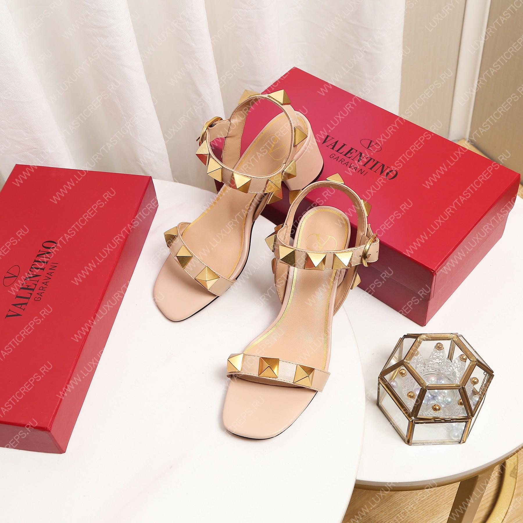 VALENTINO ROMAN STUD SANDAL ROSE CANNELLE WS0CR2ZWM
