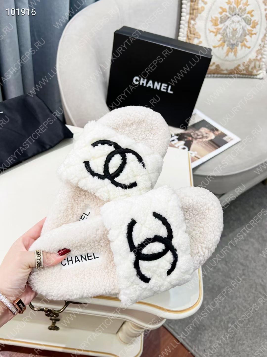 Ch*el wool mules white/black g39059