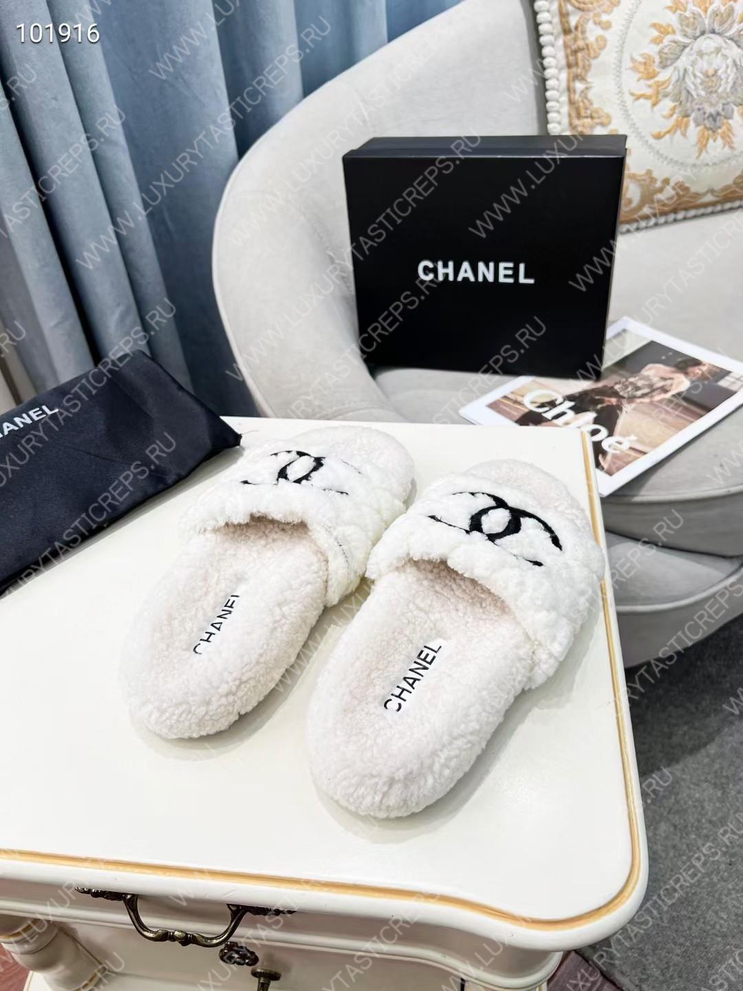 Ch*el wool mules white/black g39059