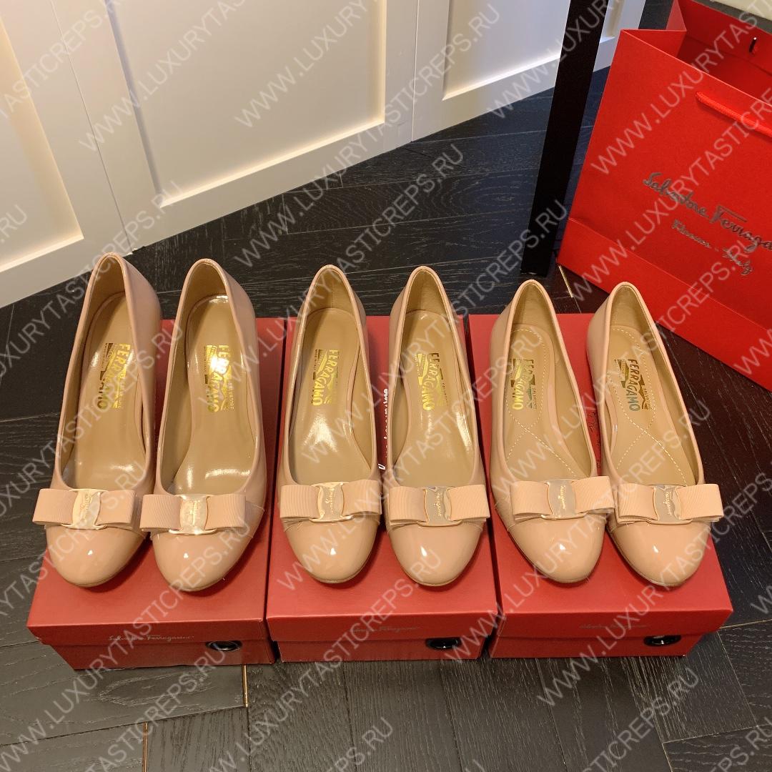 FERRAGAMO VERA BOW PUMP SHOE AMARETTI 01B221