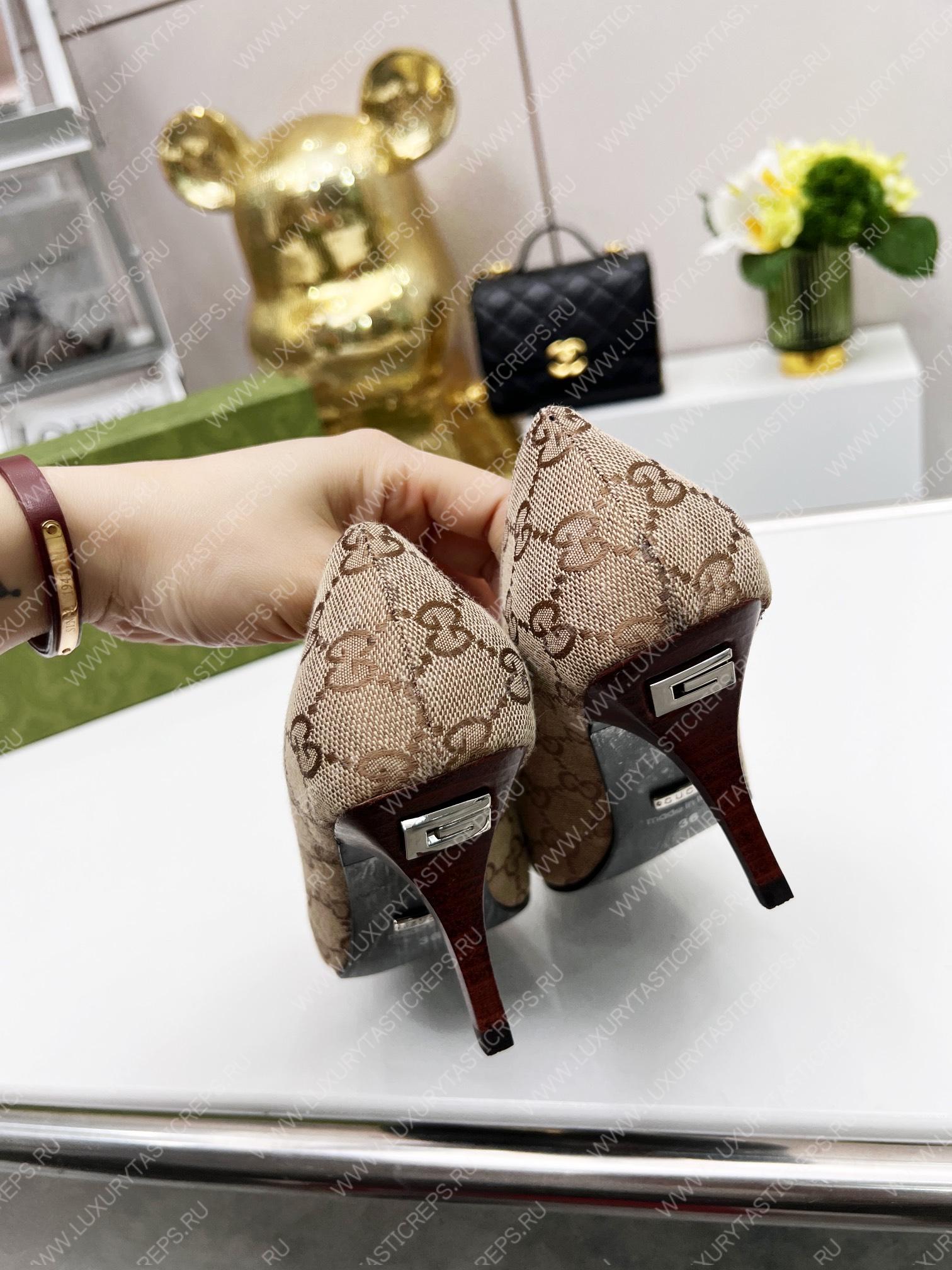 G*u*i women high heel pump light beige/brown 723430