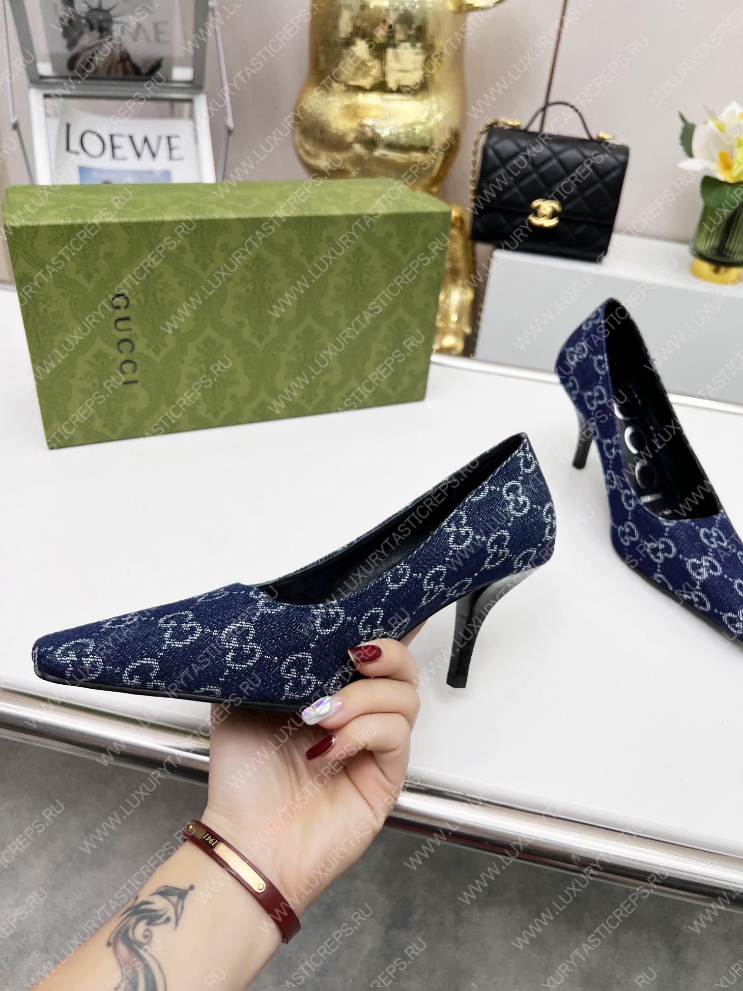 G*u*i women high heel pump dark blue 723430