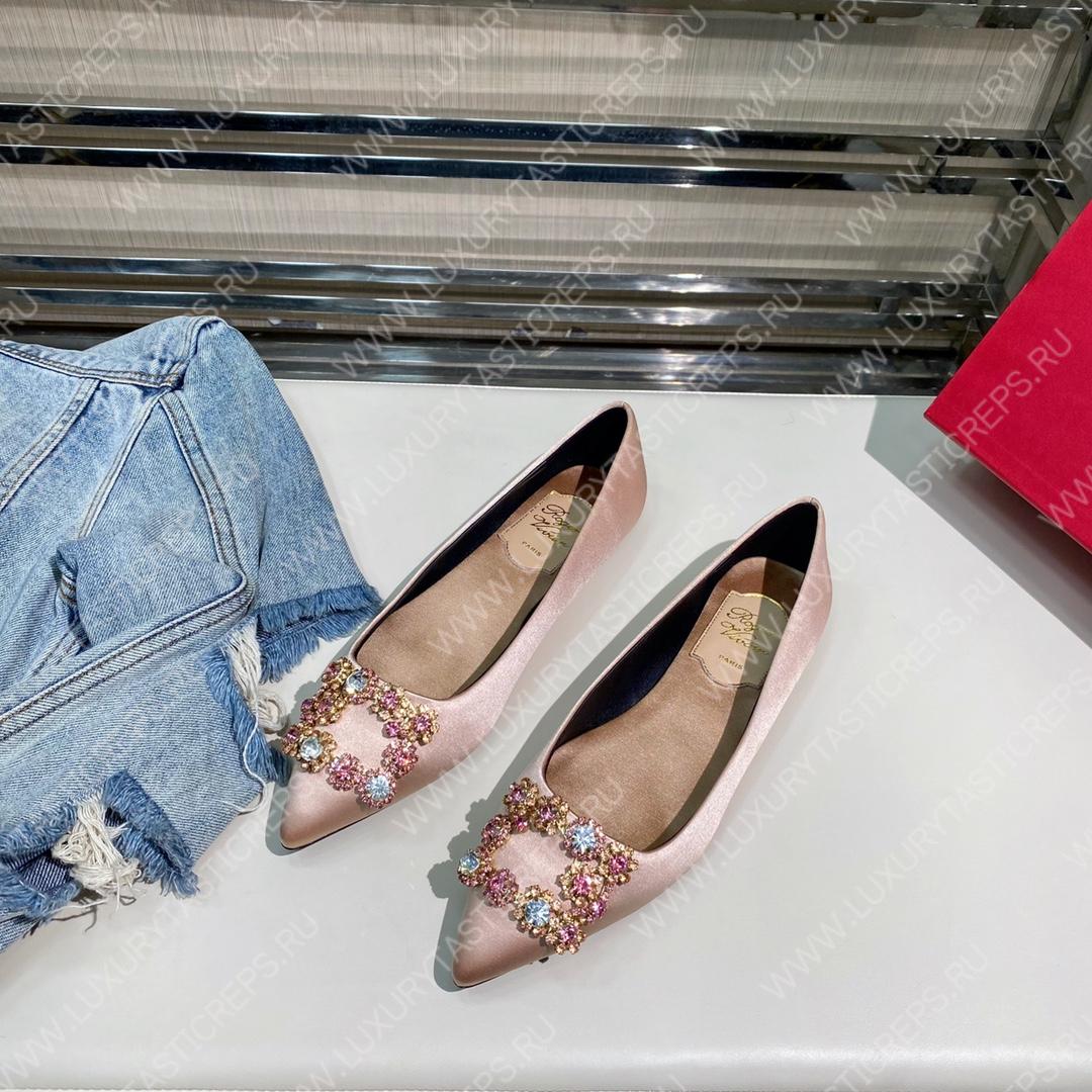 ROGER VIVER FLOWER STRASS BUCKLE PUMPS IN STAIN PINK RVW4141