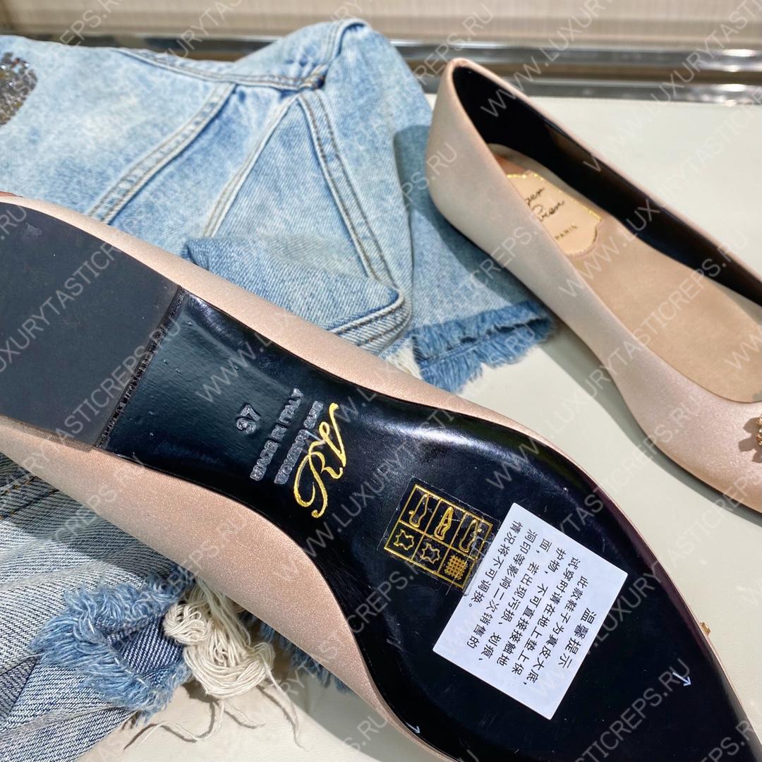 ROGER VIVER FLOWER STRASS BUCKLE PUMPS IN STAIN PINK RVW4141