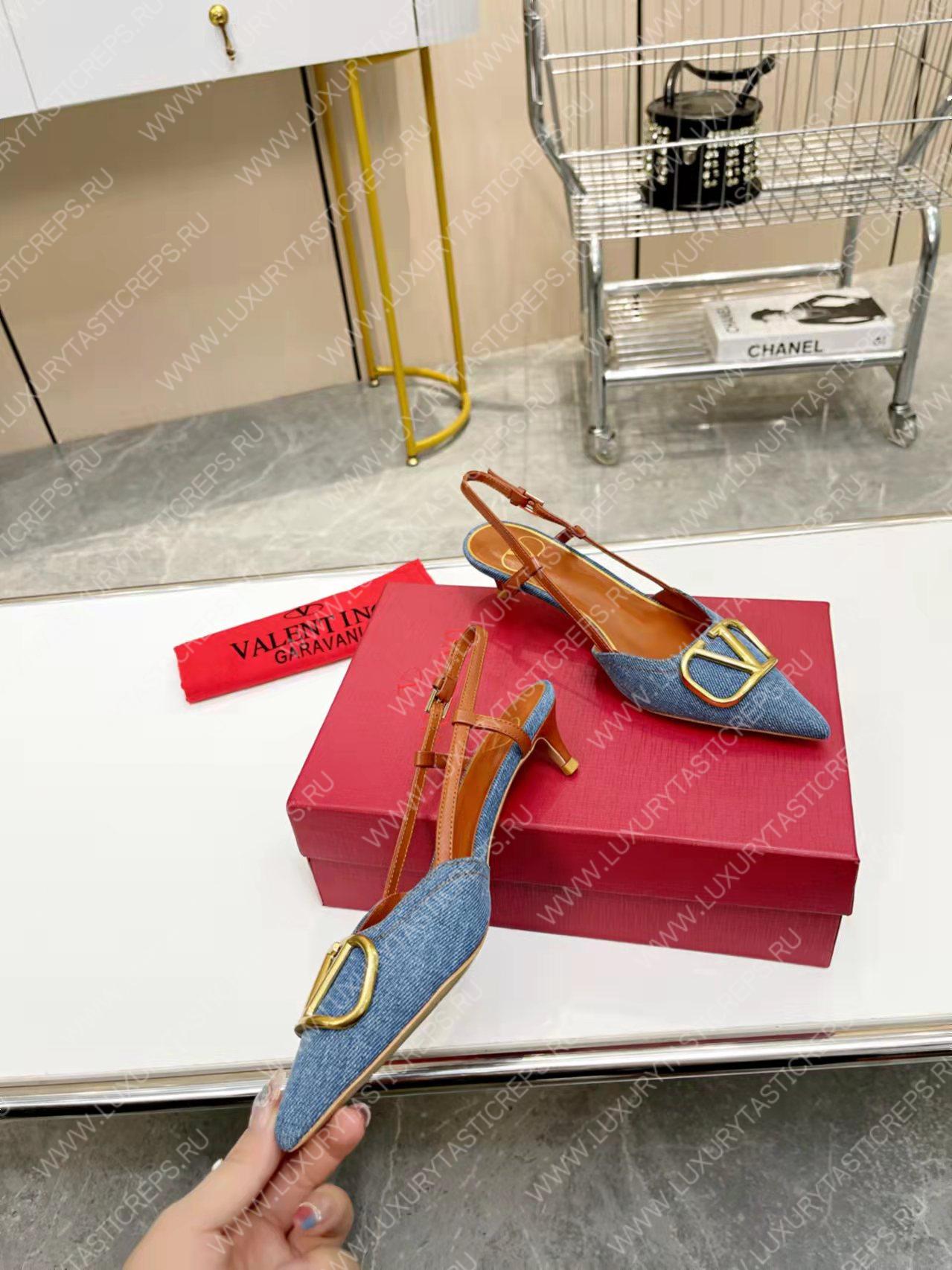 VALENTINO VLOGO SIGNATURE SLINGBACK PUMP BLUE 2W2S0Q70DSH0NO