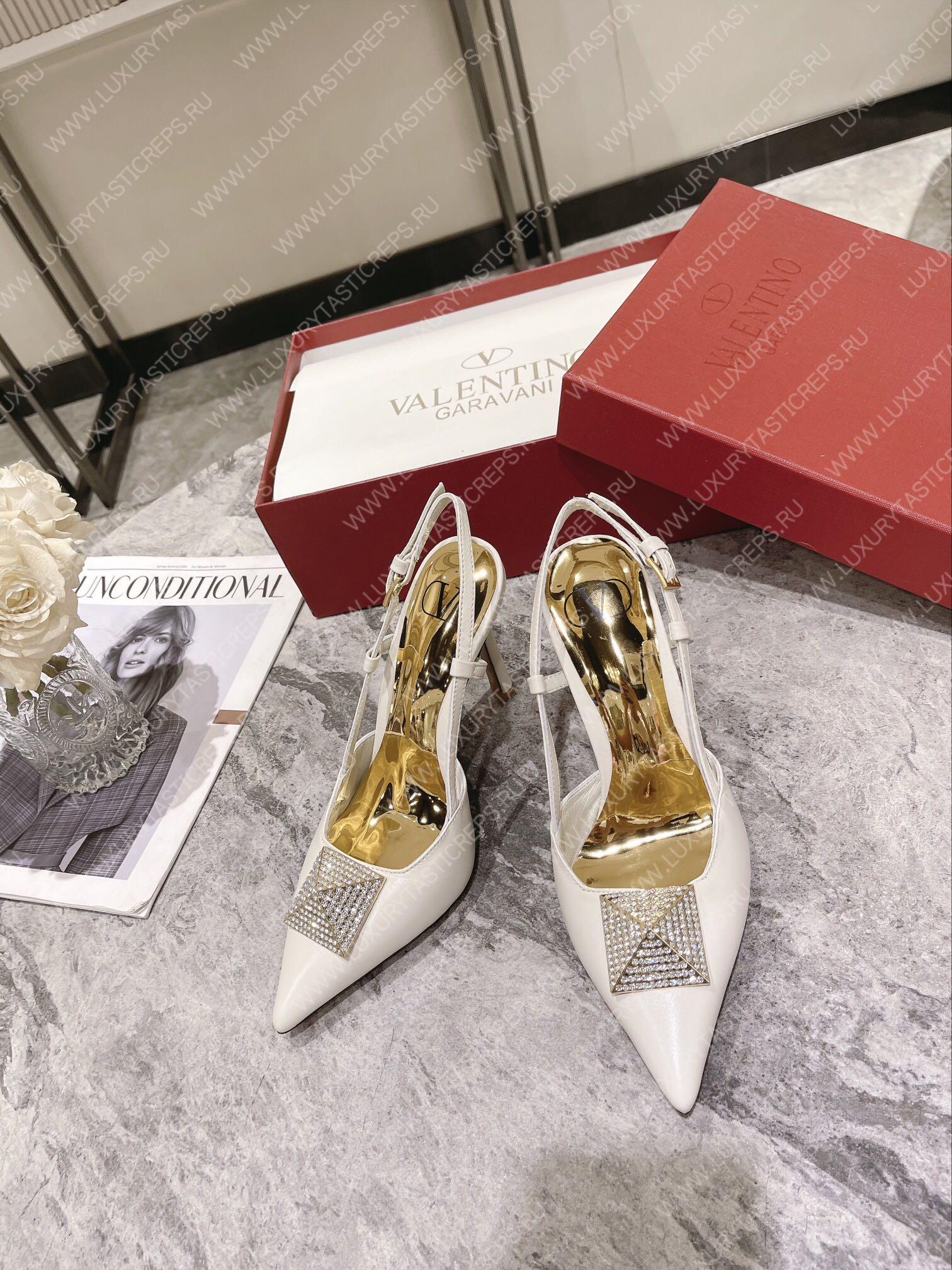 VALENTINO ONE STUD PUMP WITH CRYSTALS WHITE WS0R01TMK