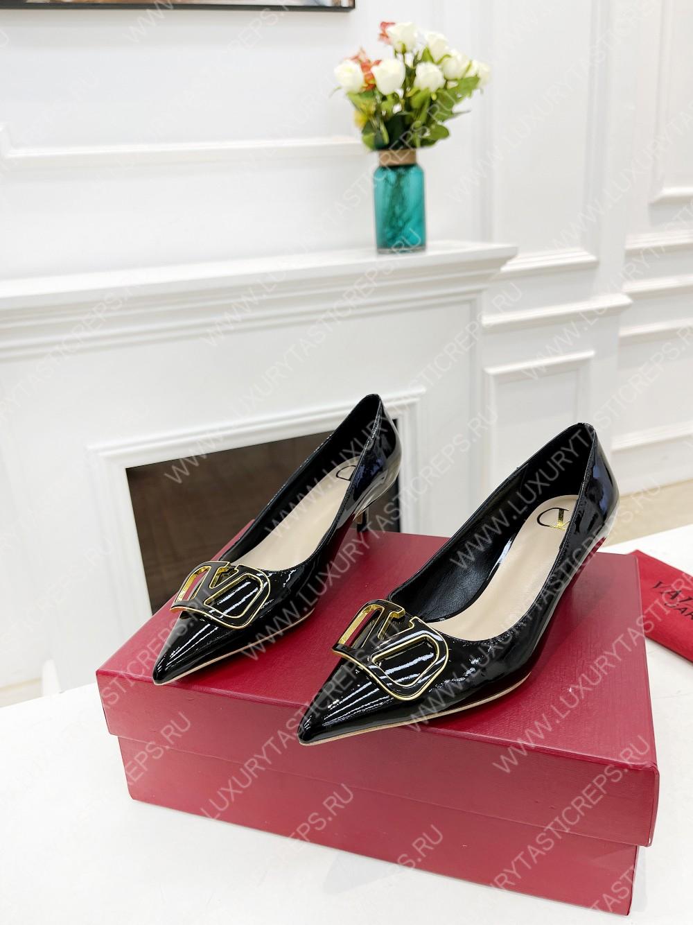 VALENTINO V BUCKLE PUMPS BLACK 1W2S0FH8LAFGF9