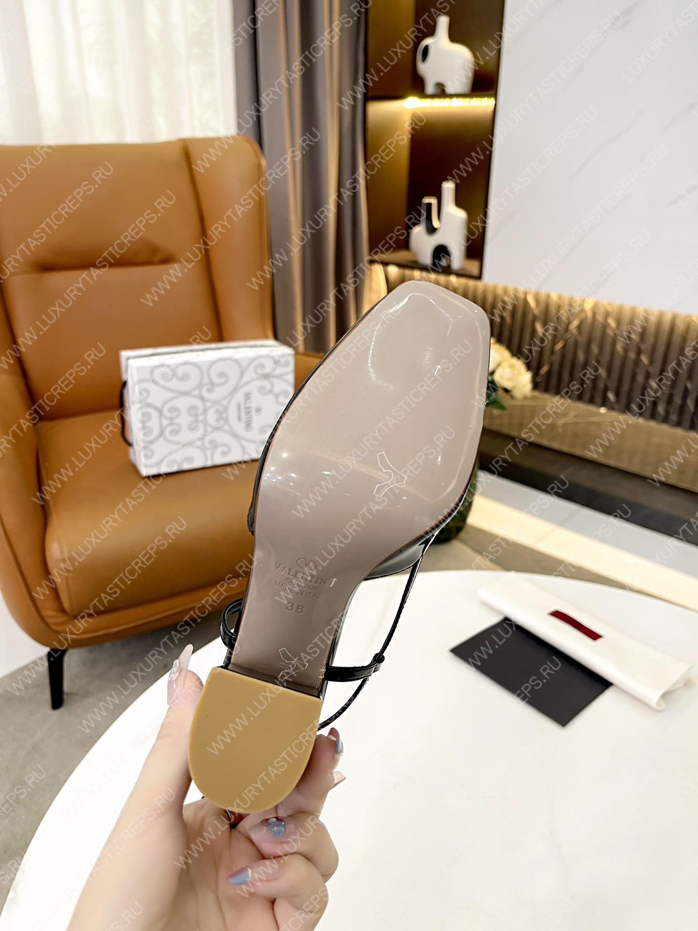 VALENTINO ONE STUD SLINGBACK PUMPS BLACK 1W2S0ER2LAFGF9