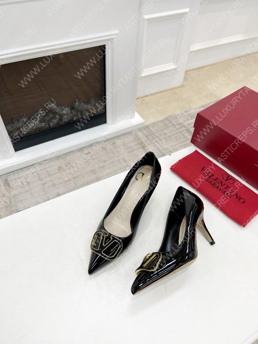 VALENTINO V BUCKLE PUMPS BLACK 1W2S0FH8LAFGF9