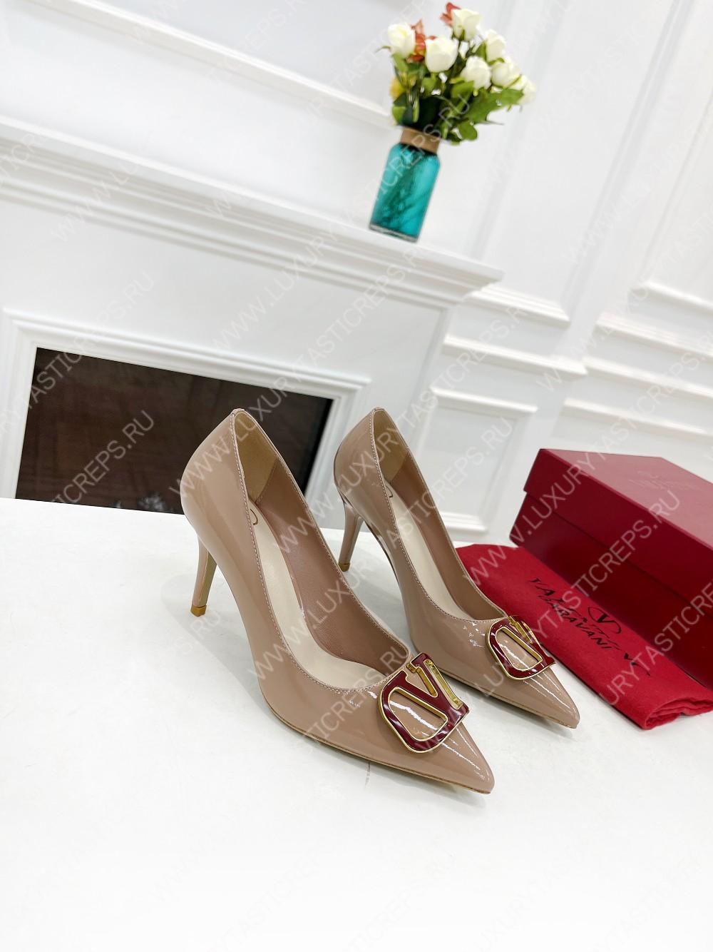 VALENTINO V BUCKLE PUMPS NUDE 1W2S0FH8LAFGF9