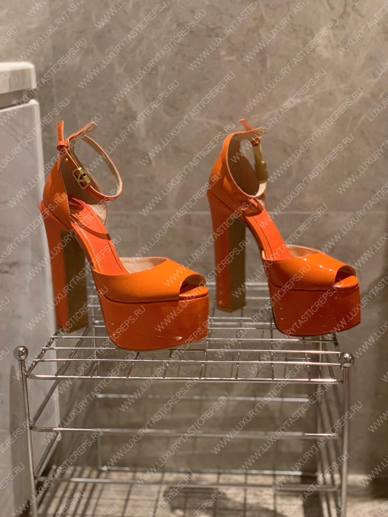 VALENTINO TAN-GO PLATFORM SANDAL ORANGE 1W2S0FE0VNE_I16