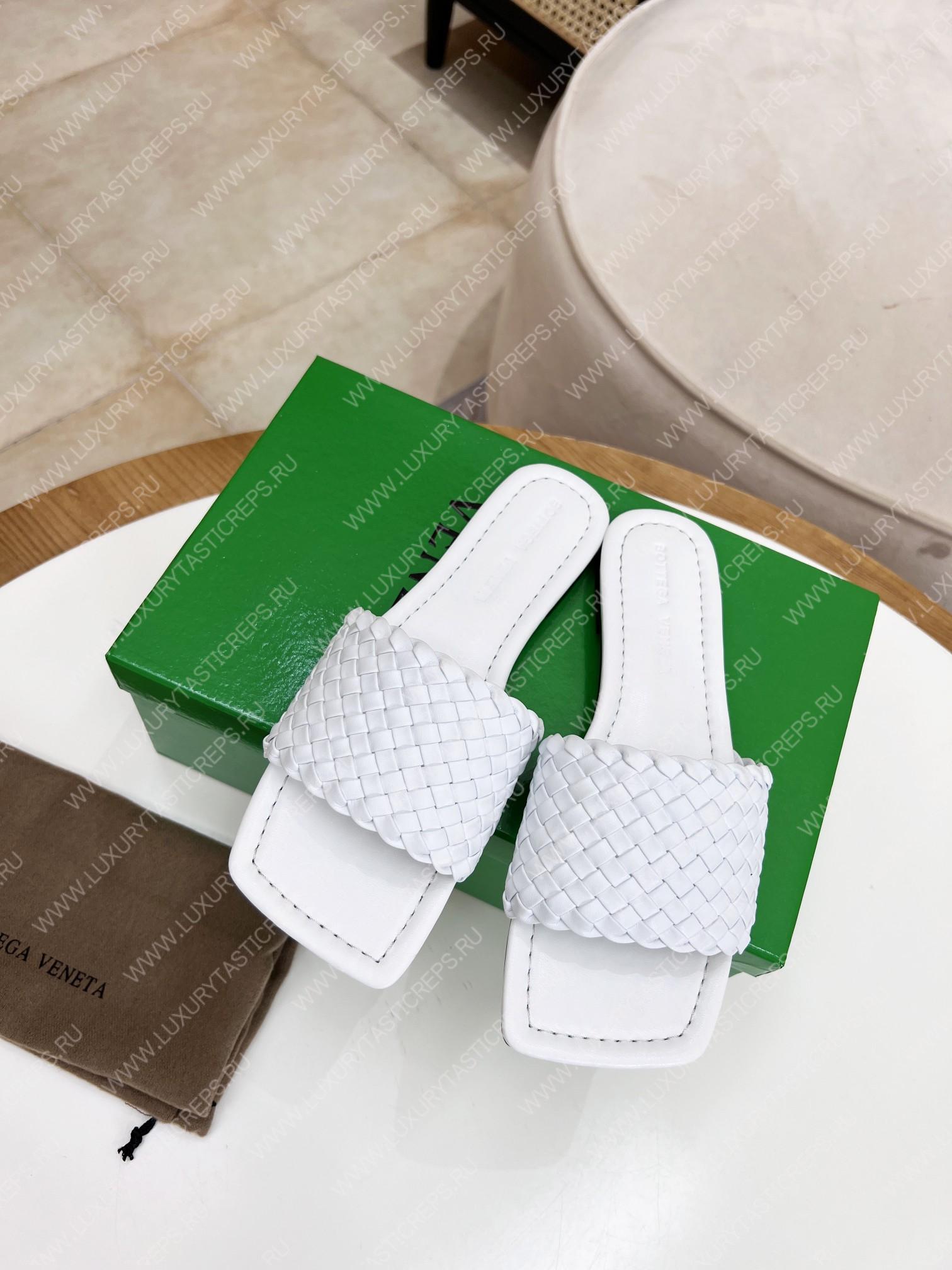 bo*te*ga Ve*ne*ta dot wave flat sandals white 708880v