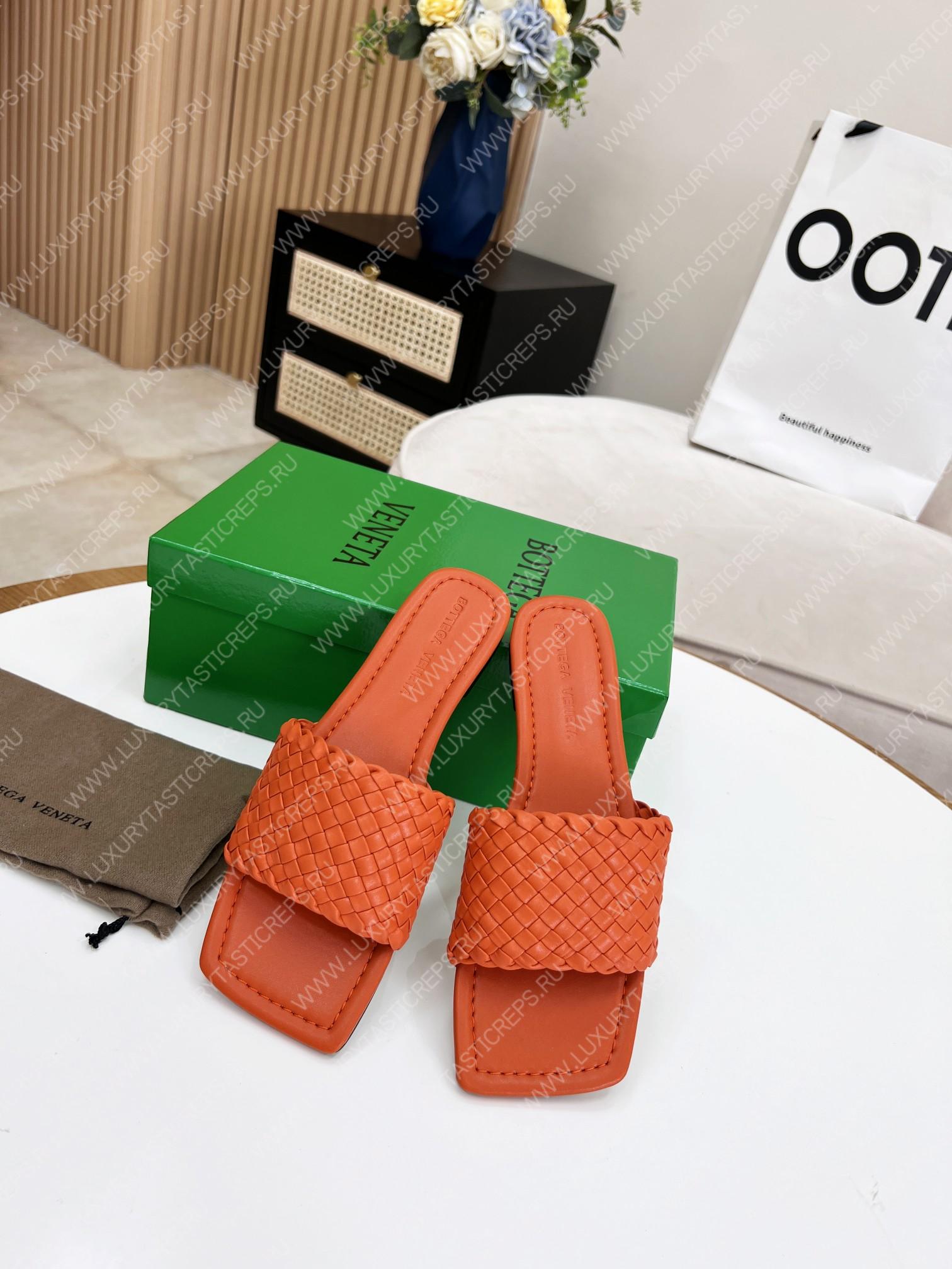 bo*te*ga Ve*ne*ta dot wave flat sandals orange 708880v