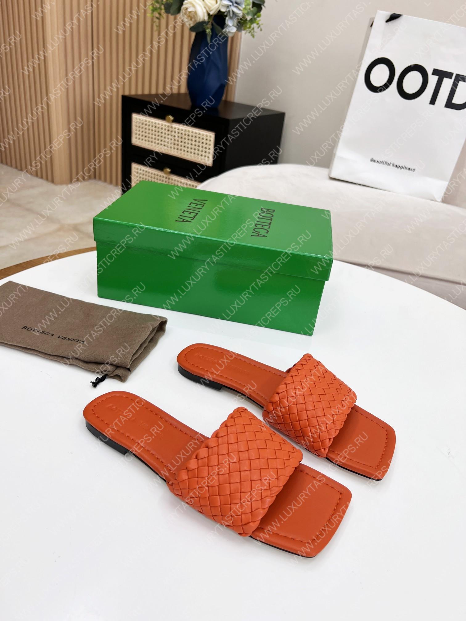 bo*te*ga Ve*ne*ta dot wave flat sandals orange 708880v