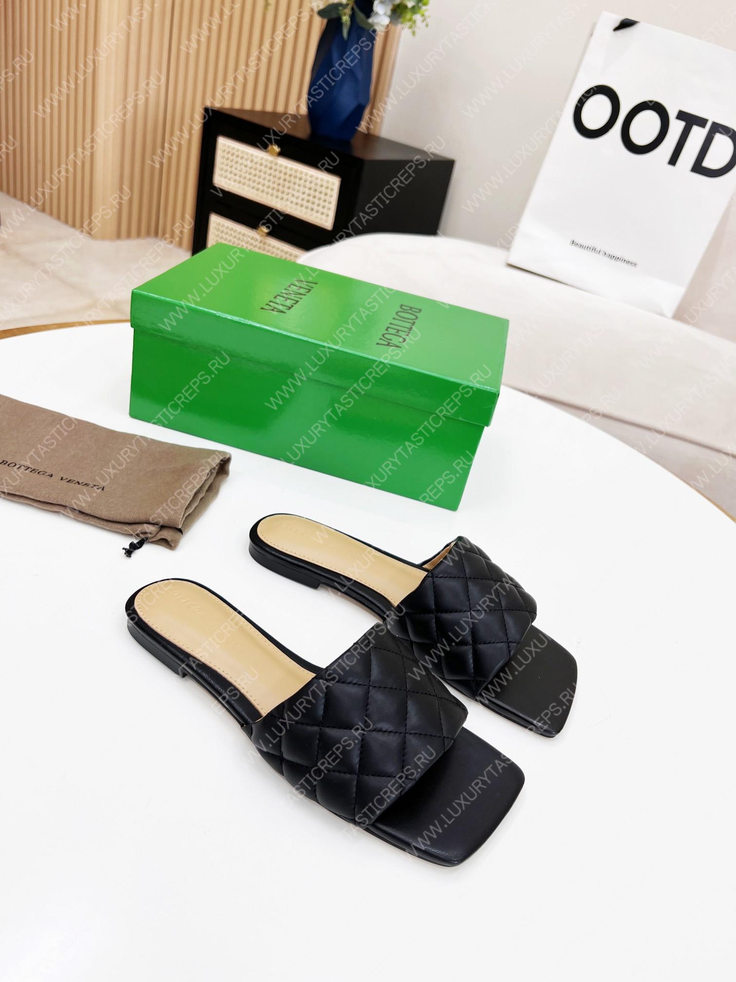 bo*te*ga Ve*ne*ta padded flat sandals black 627710v