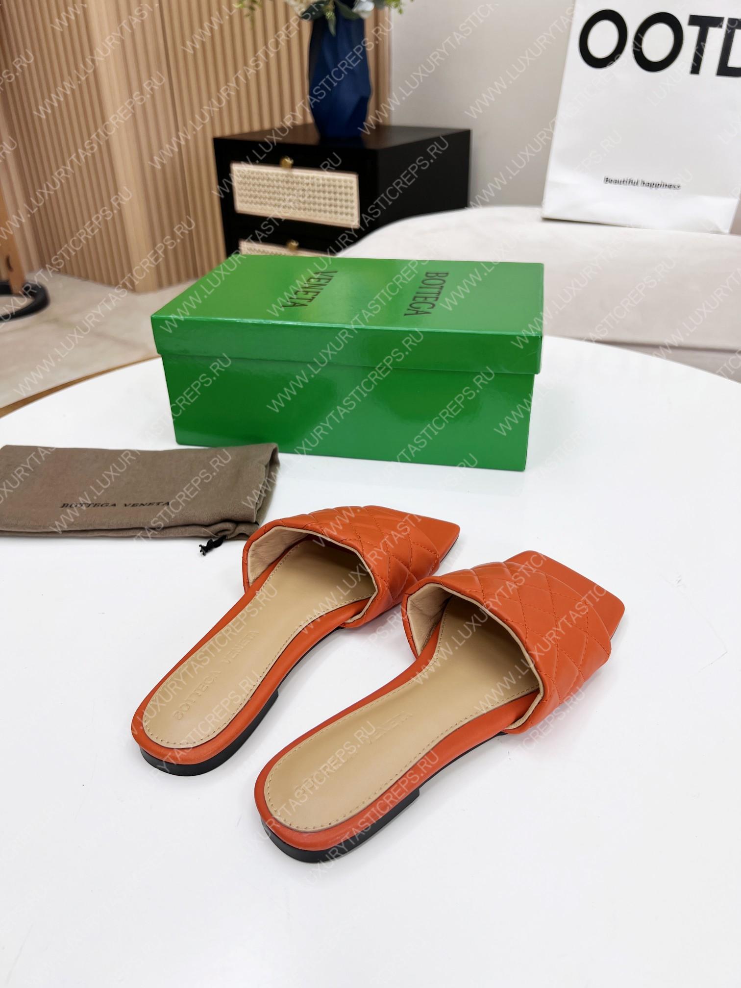bo*te*ga Ve*ne*ta padded flat sandals orange 627710v