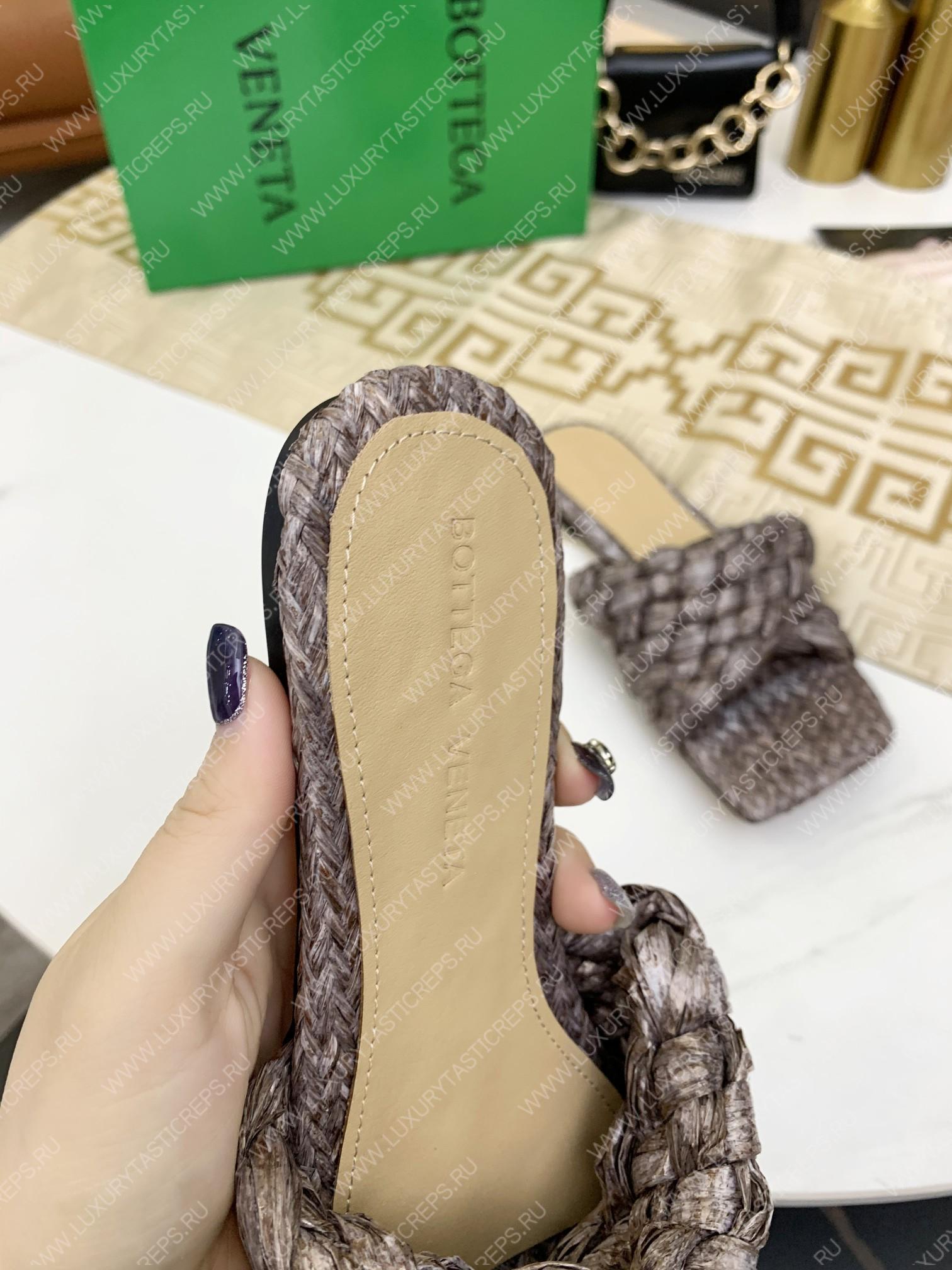 bo*te*ga Ve*ne*ta dot wave sandal brown 708880v