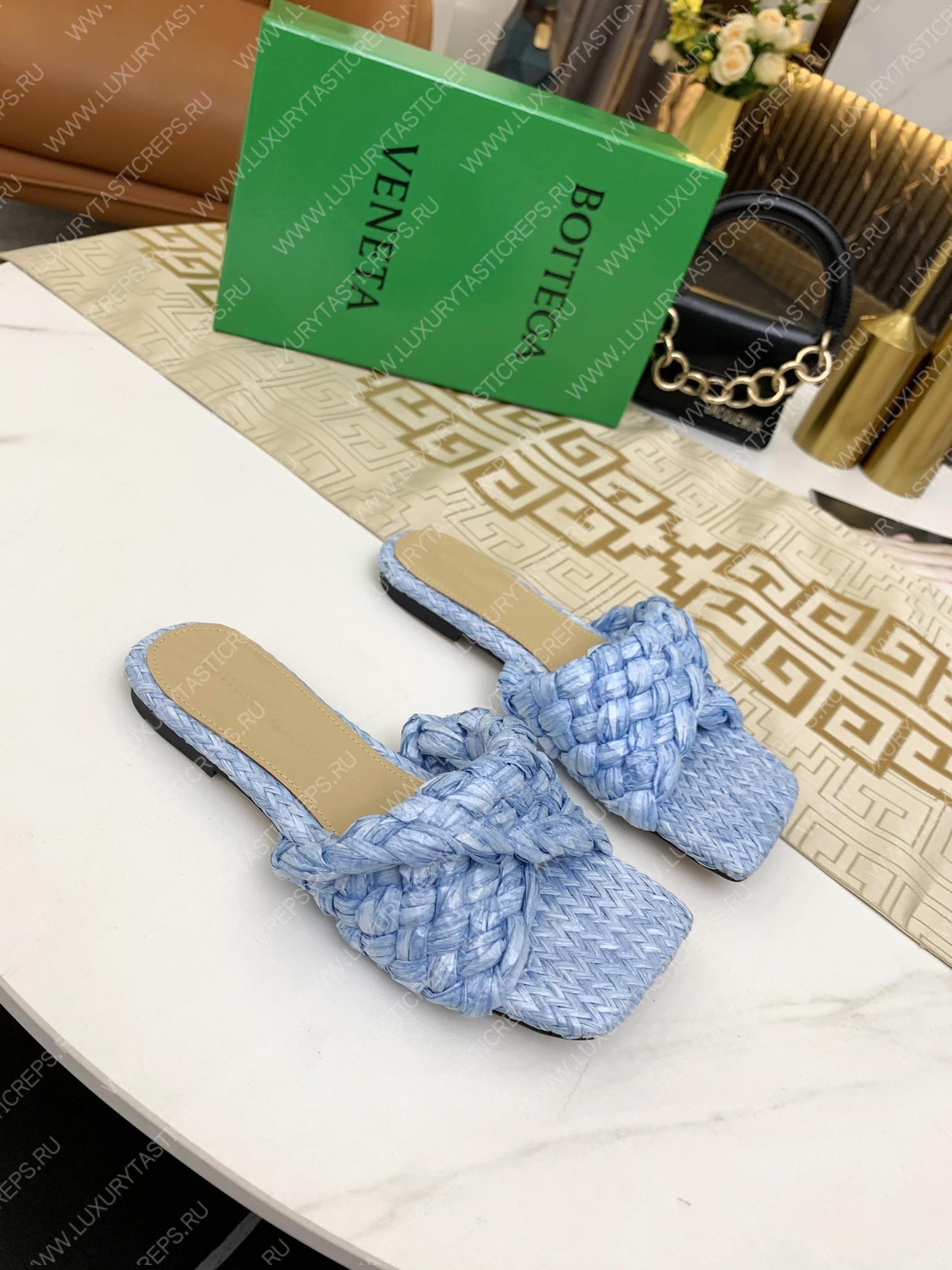 bo*te*ga Ve*ne*ta dot wave sandal blue 708880v